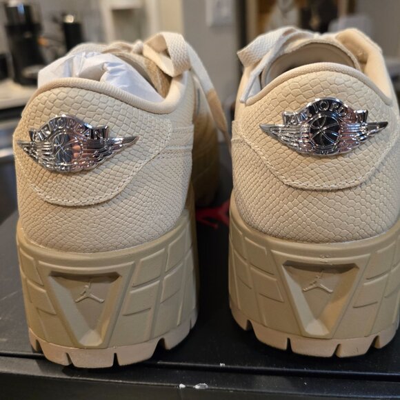 New Nike Women's Air Jordan 1 Low Brooklyn Shoes - Rattan (HF3184-200) Size 10 - Picture 8 of 16